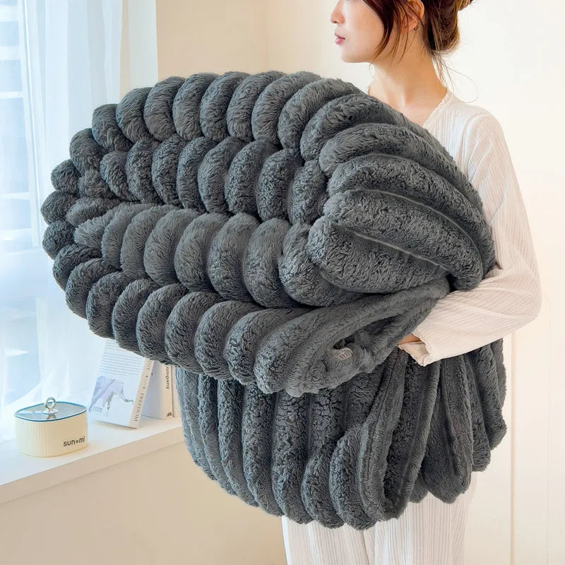 LuxeNest Blanket image 3